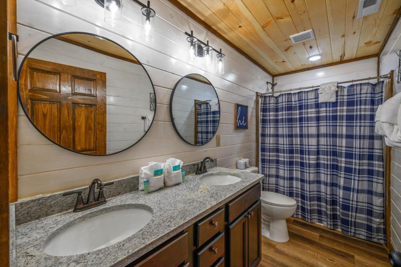 Osprey Nest Cottage Modern New Cabin Pigeon Forge Exterior photo