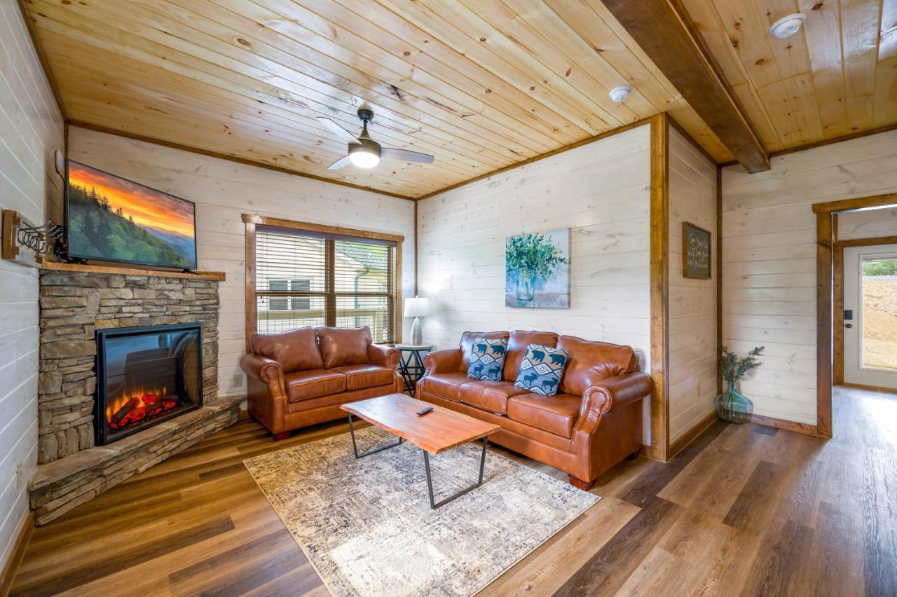 Osprey Nest Cottage Modern New Cabin Pigeon Forge Exterior photo