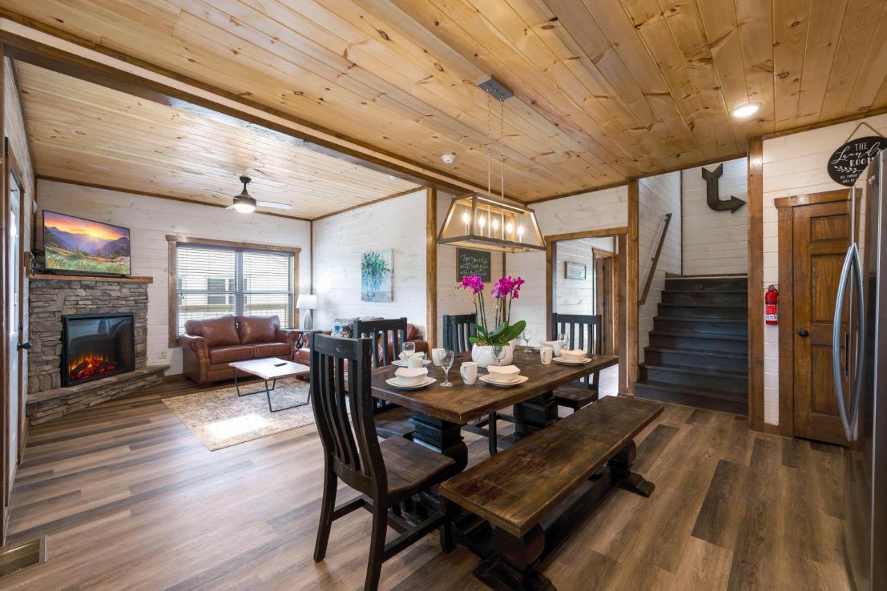 Osprey Nest Cottage Modern New Cabin Pigeon Forge Exterior photo