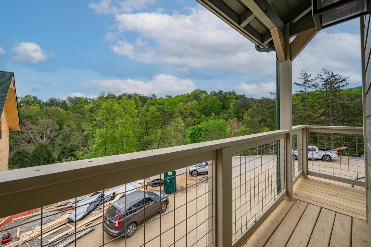 Osprey Nest Cottage Modern New Cabin Pigeon Forge Exterior photo