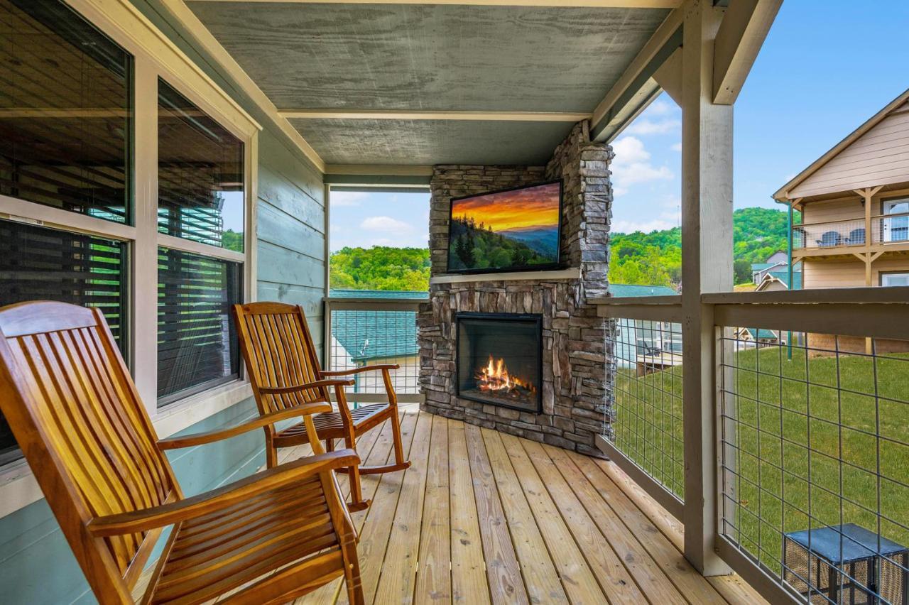 Osprey Nest Cottage Modern New Cabin Pigeon Forge Exterior photo